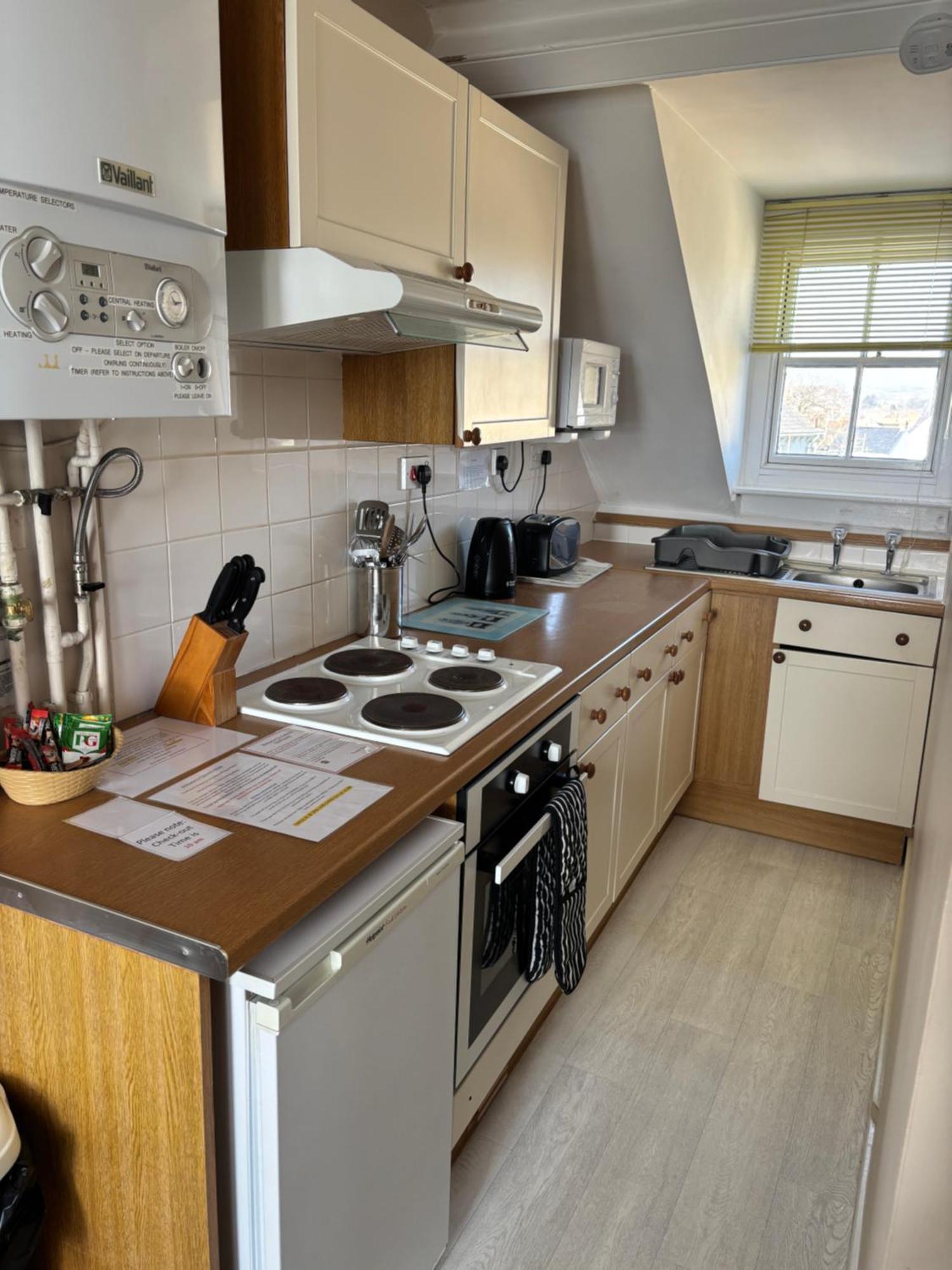 Carnock Apartment Tenby Exterior photo